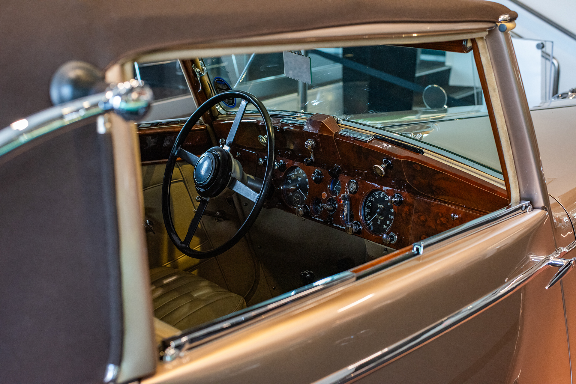 1948 Jaguar drophead coupe